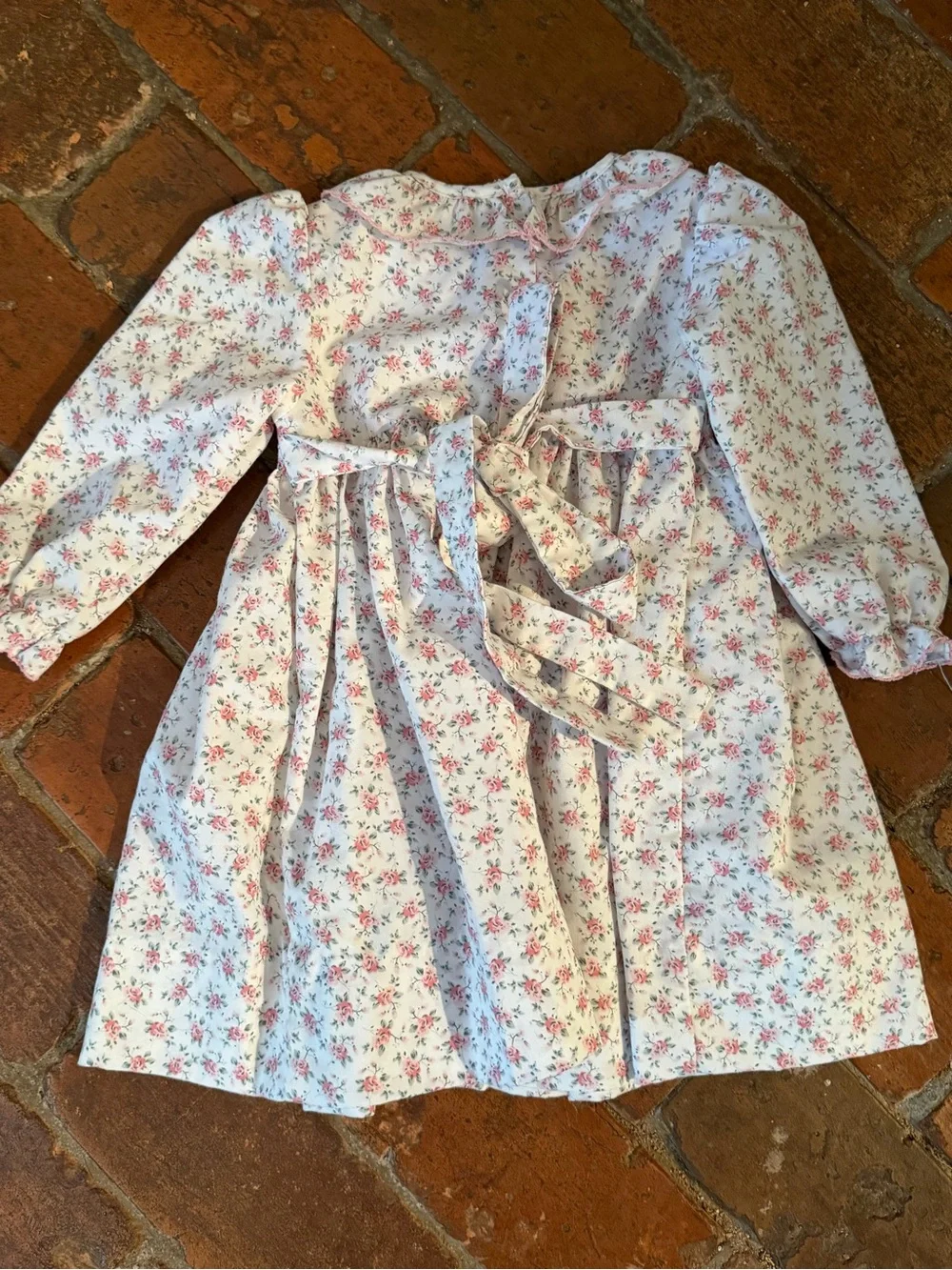Edgehill Collection Long Sleeve Smocked Floral Dress, Size 18 Months